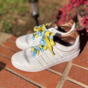 K-Swiss Sneakers Classic Design Size 7. Back to school